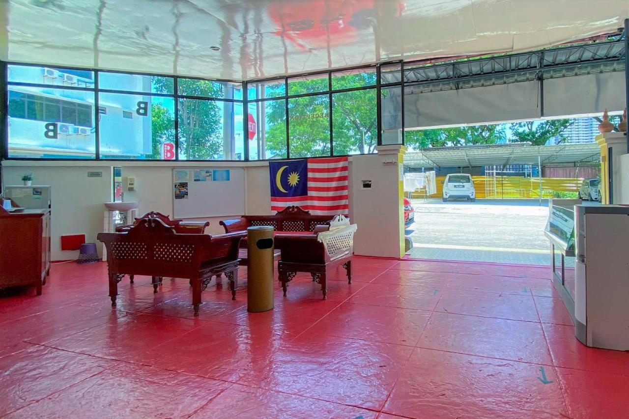 Hotel Oyo 89540 B Penang 2*